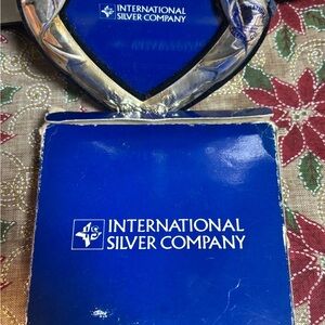 International Silver Company Heart Frame